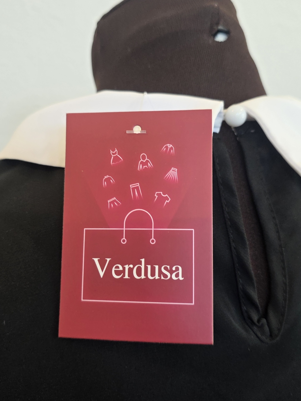 NWT Verdusa Women's Med Black Blouse with White Collar - Picture 5 of 10